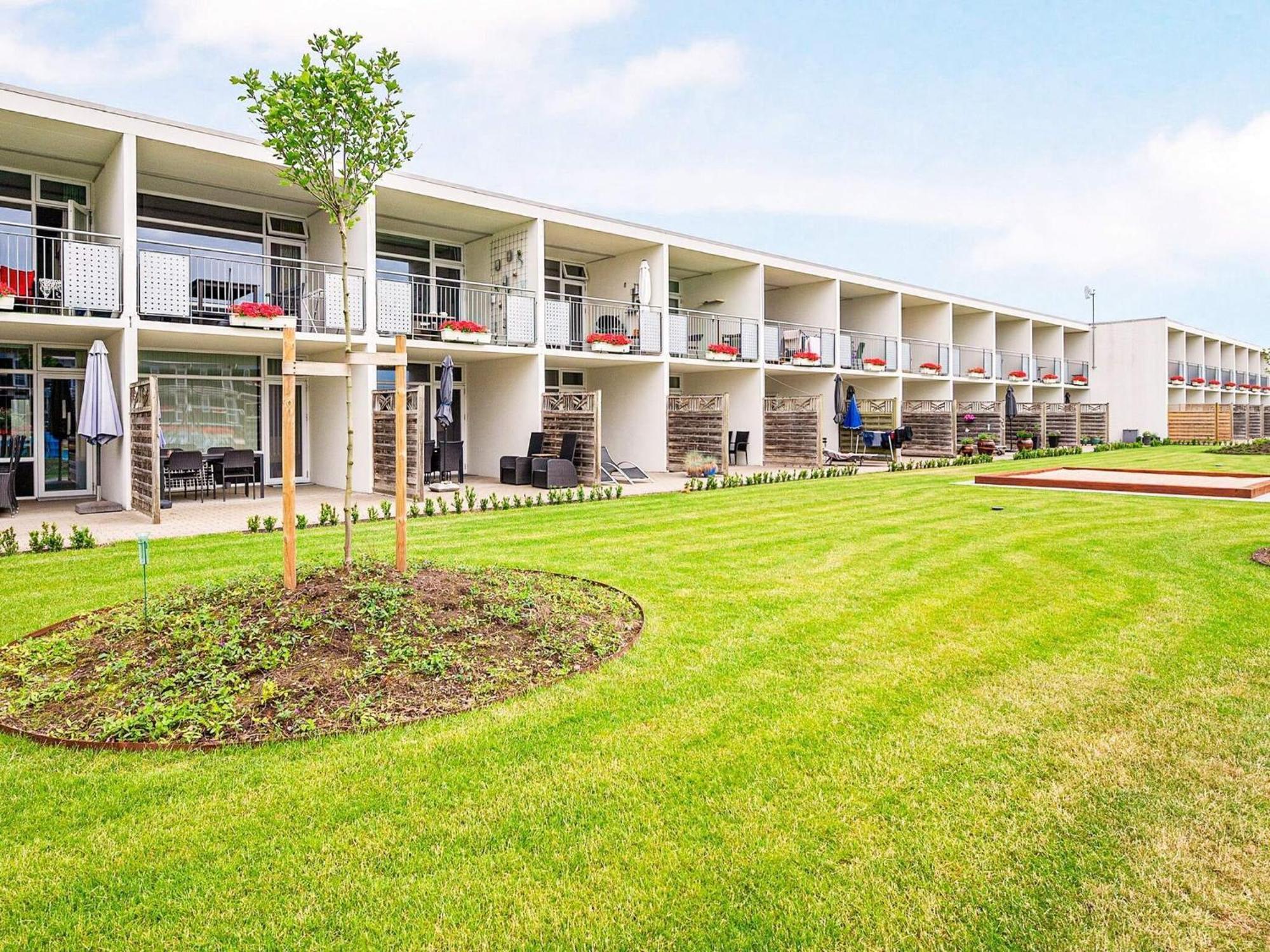 4 Person Holiday Home On A Holiday Park In Glesborg Exterior photo