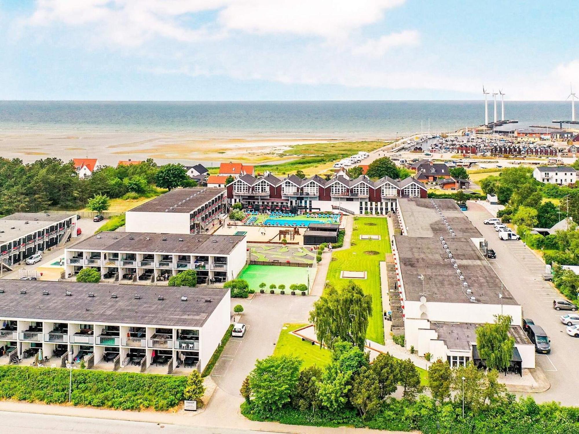 4 Person Holiday Home On A Holiday Park In Glesborg Exterior photo